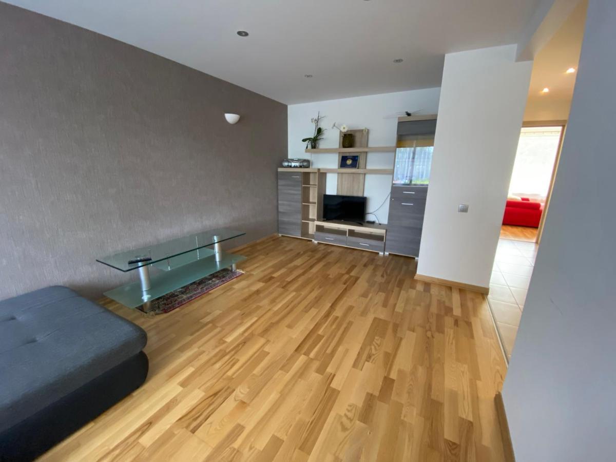 Tomas Apartment แซซิส ภายนอก รูปภาพ